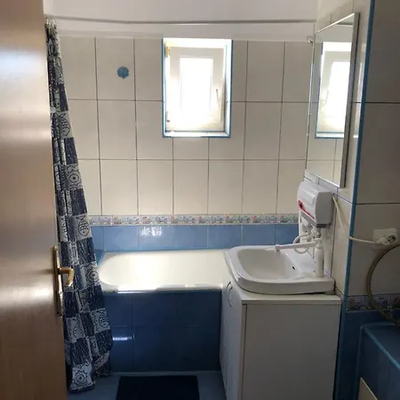 Holiday By The Sea Apartament *